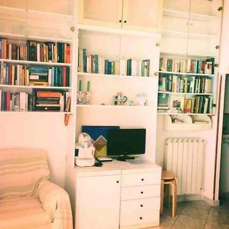 Cosy Studio Flat On The Seaside Apartamento Lido di Ostia Exterior foto