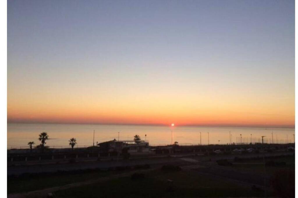 Cosy Studio Flat On The Seaside Apartamento Lido di Ostia Exterior foto