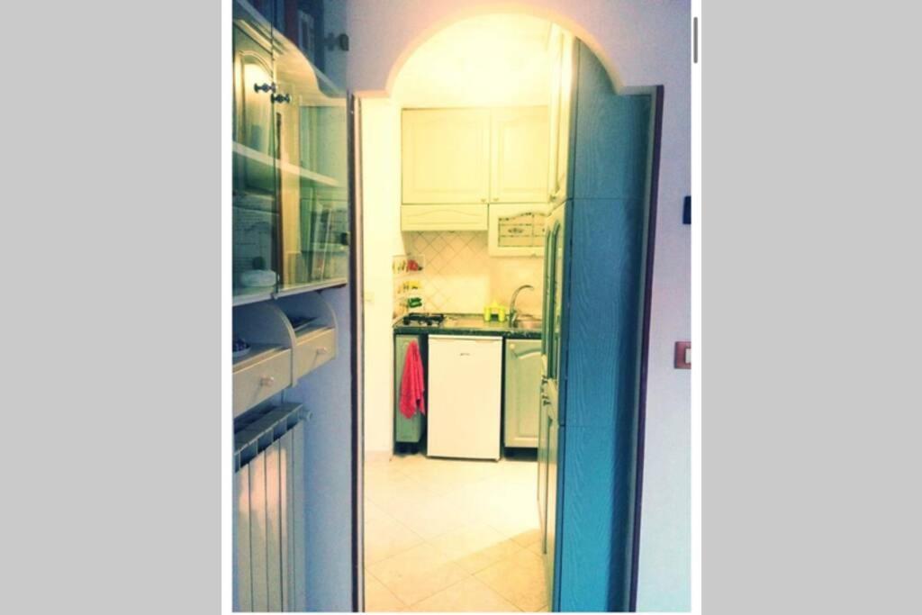 Cosy Studio Flat On The Seaside Apartamento Lido di Ostia Exterior foto