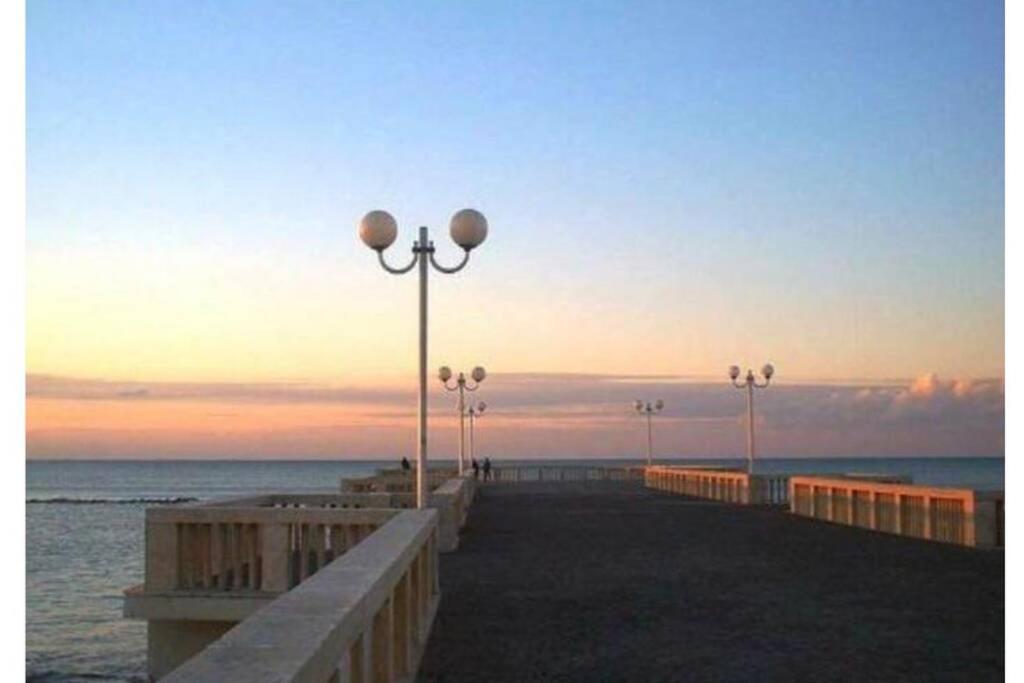 Cosy Studio Flat On The Seaside Apartamento Lido di Ostia Exterior foto